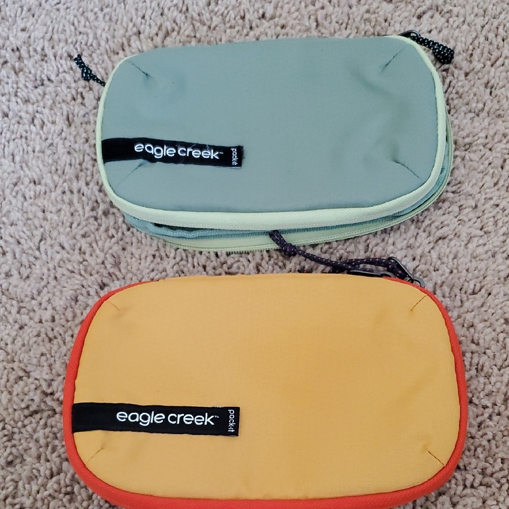 Set Of 2 Eagle Creek Travel Pouches/Organizers